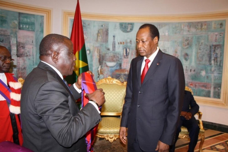 Ordre International des Palmes Académiques du CAMES: le ministre Cissé Bacongo élève le Président Blaise Compaoré au rang de Grand-Croix